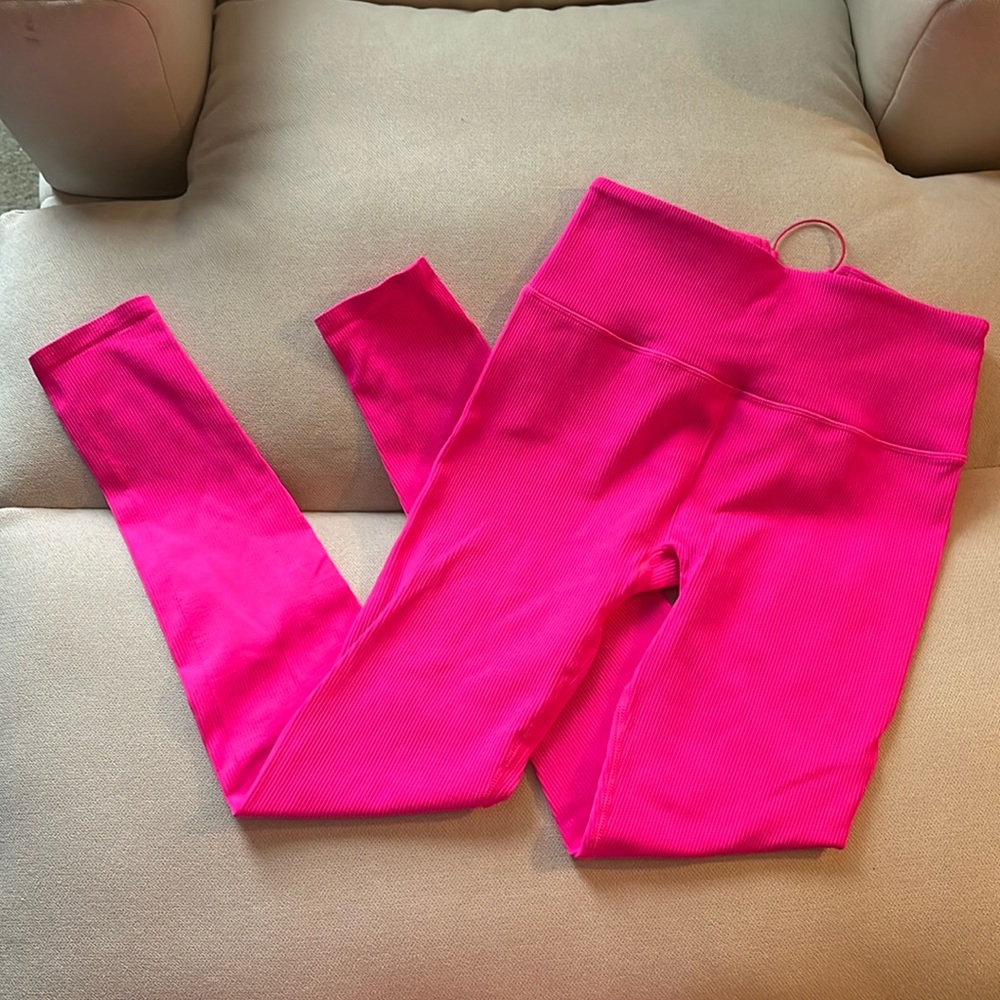 Ribbed athletic leggings